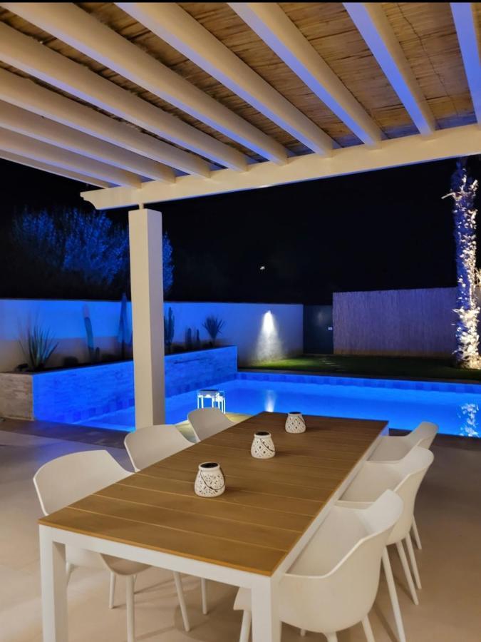 Villa Nawal Et Sa Piscine Chauffee Sans Vis-A-Vis Agadir Ngoại thất bức ảnh
